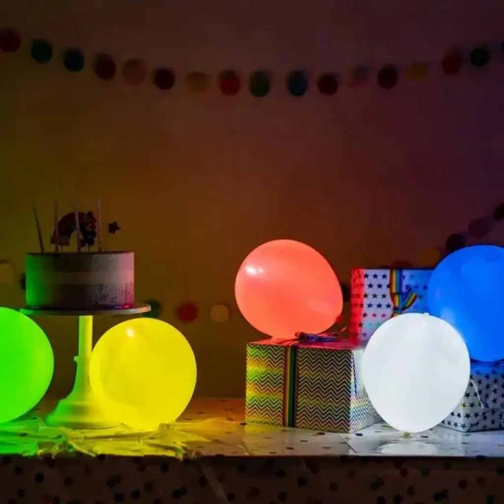 Ballons LED en latex - Couleurs mixtes illooms® 